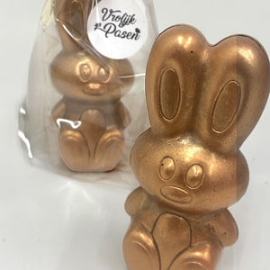 Easter rabbit Milk chocolate hazelnut raisins in luxury packaging